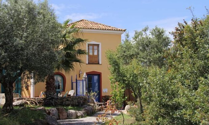 Alfarrobeira Cottage | Self catering Quinta Alfarrobeira for 5 people