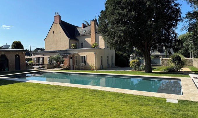 Laval Apartment | Self-contained apartment on private property, near Laval's hypercentre