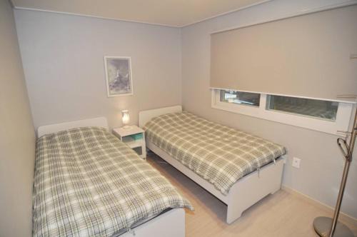 Banpo-dong Apartment | Seorae Village 서래마을 2 beds