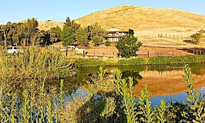 Exeter House | Sequoia Luxury Ranch House, View, Pool, horses, 30 min to Park, in Foothills