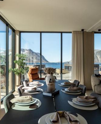 Vagan House | Serene cabin in Lofoten with sauna