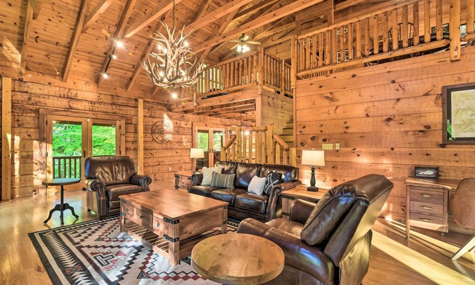 Penrod Cabin | Serene Lewisburg Lakefront Retreat w/Dock