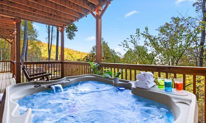 Sevierville Cabin | Serene Mountain Retreat by Ghosal Luxury Lodging