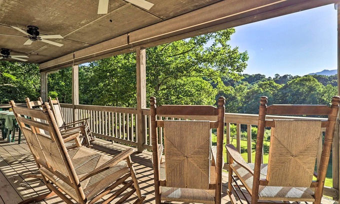 West Jefferson Cabin | Serene Mountain Retreat w/ Hot Tub & Grills!