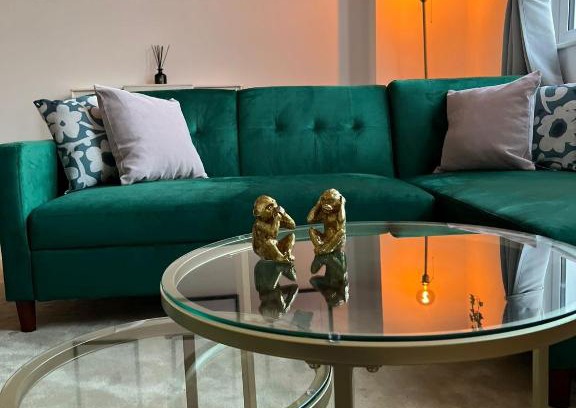 Brighton City Centre Apartment | Serene Ocean Side Apartment BTN