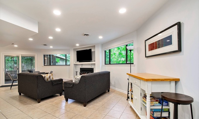 New Buffalo House | Serene property with firepit, deck, wood-burning fireplace, & AC - beach access