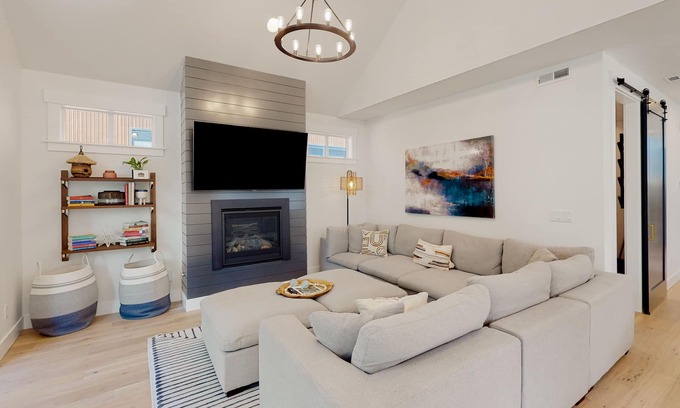 Roslyn House | Serene wilderness retreat with a firepit, deck, grill, fireplace, W/D, and AC