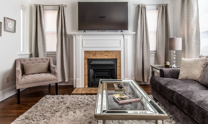 Del Mar House | Serenity Suite- Whole Duplex- Ocean Dr