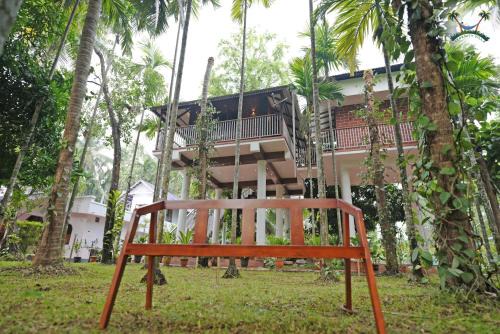 Alattur Villa | Serenity Villa and Treehouse