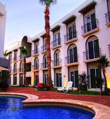 Ampliacion Juarez Hotel | Seven Crown Express & Suites by Kavia