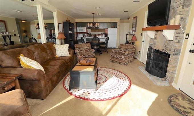 Seven Springs Condo | Seven Springs 1 Bedroom Premium Condo, Ski In/Ski Out by RedAwning