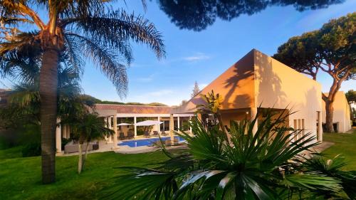 Quarteira Villa | Seventies by Check-in Portugal