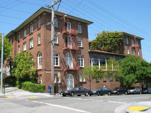 Hayes Valley Bed & Breakfast | SF Zen Center Guestrooms