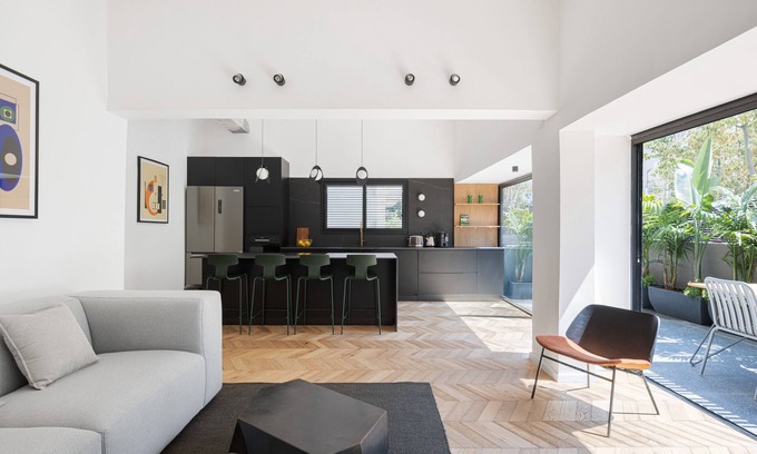 Kerem HaTeimanim Apartment | Shades of Green near the beach