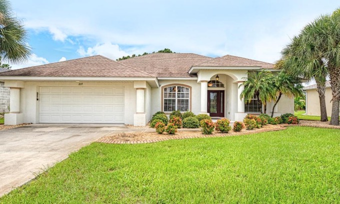 Pinehurst Villa | Shangri-La - Private Villa with heated pool and spa - sleeps 6