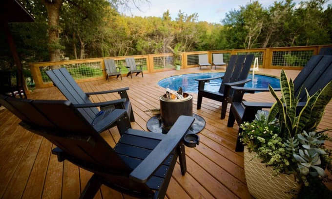 Dripping Springs Apartment | Shangri La with Pool, Arcade, and Hot Tub