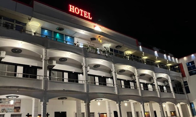Guna Hotel | Shanti Heritage Resort By GRB
