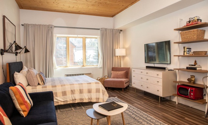 Mountain House Condo | Shared Pool and Hot Tub/Walk to the gondola