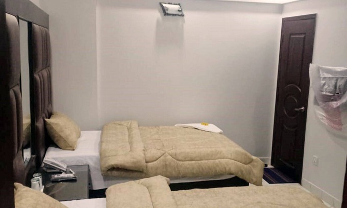 D.H.A. Apartment | Shaygan Resedenica Karachi