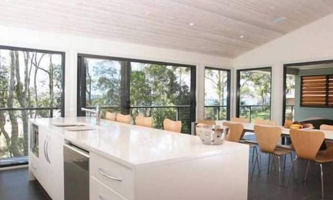 Surf Beach House | Shearwater - located at Batemans Bay.. Beachfront
