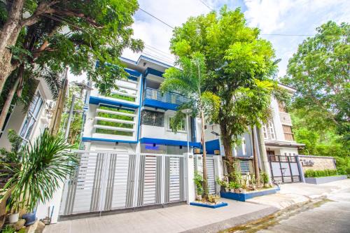Pansol House | Sheldan 1 Private Hotspring Resort