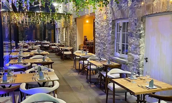 Bryncethin Apartment | Shepherds Cottage Bryncethin