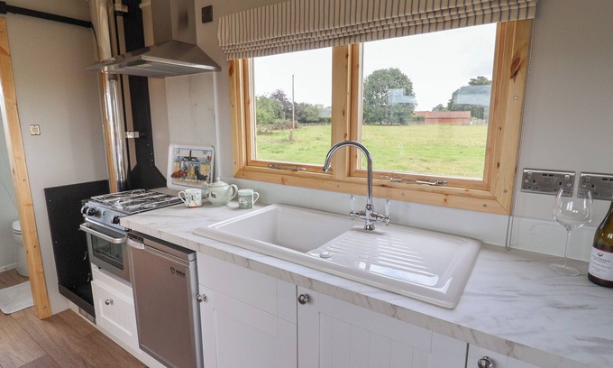 Adlingfleet Cottage | Shepherds Hut