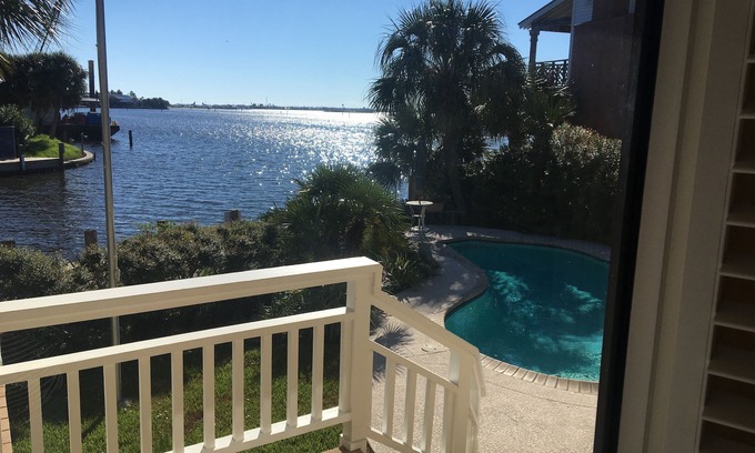 Key Allegro House | “Sheppards by the Sea” beautiful waterfront home with pool and view