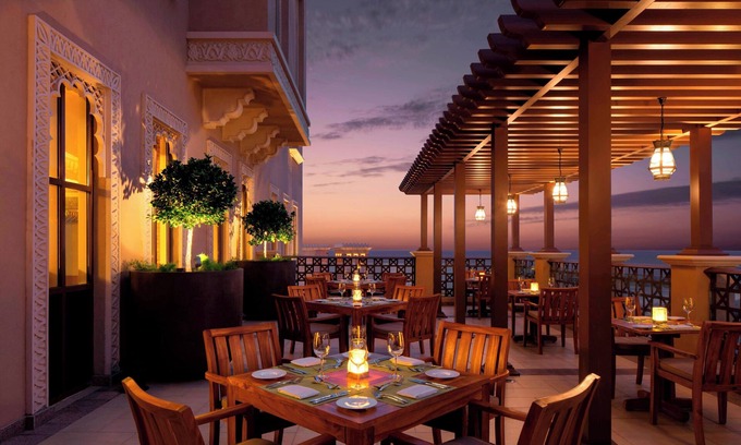 Beach & Coast Hotel | Sheraton Sharjah Beach Resort & Spa