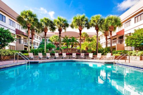 Airport North Hotel | Sheraton Suites Orlando Airport Hotel