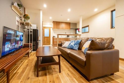 Tomigaya Apartment | Shibuya House