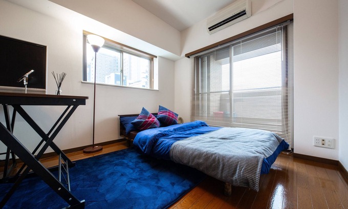 Honmachi Apartment | Shinjuku Highrise Highspeed internet 1m station!
