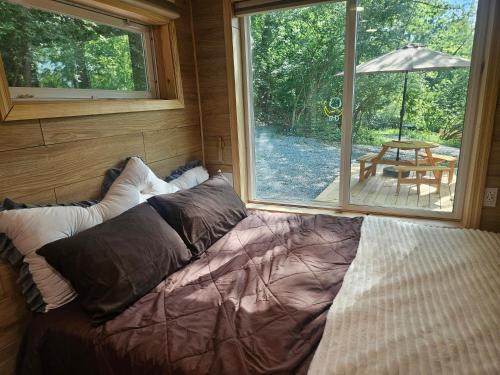 Lexington Villa | Shipping Container Cabin - Tuck Jr