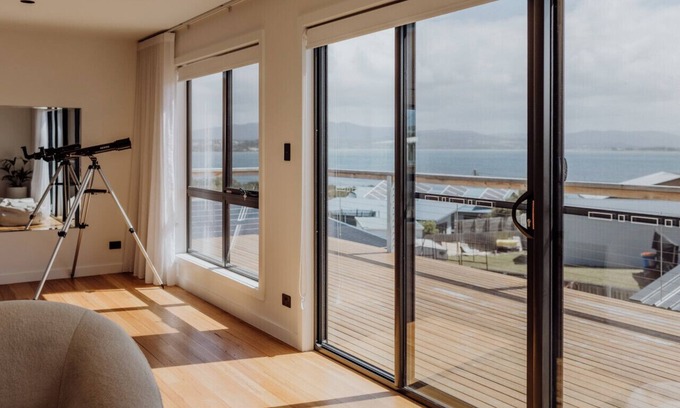 Akaroa House | 'Shore Thing' - Akaroa