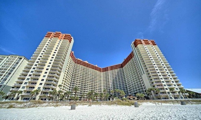 Panama City Beach Condo | SHORES OF PANAMA- 3RD FLOOR!nPerfect for a couple plus two kids in the bunkroom.