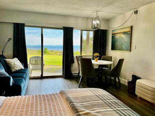 Regional District of Nanaimo Apartment | Shorewater Resort Oceanside Studio - 2 beds