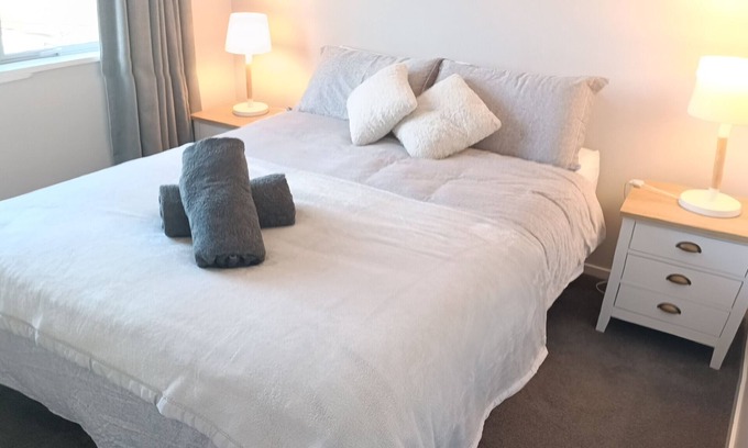 Lower Shotover House | Shotover Country Residence - 2 bedroom home in quiet residential area