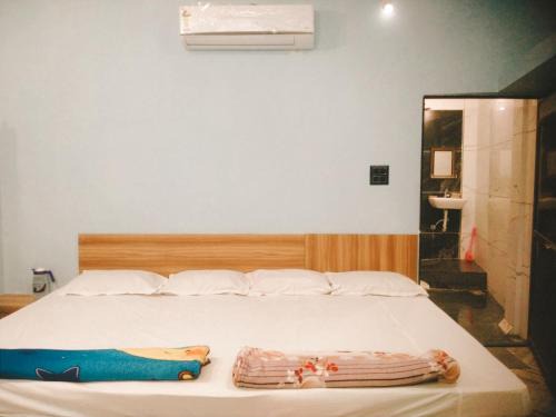 Ujjain House | Shreeram Guest House Ujjain -Family AC Rooms -Near Mahakaleshwar temple