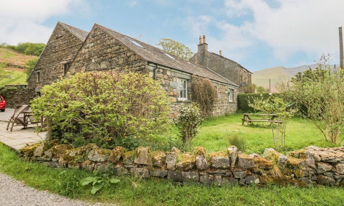 Keswick Cottage | SHUNDRAW COTTAGE, pet friendly, with a garden in Threlkeld