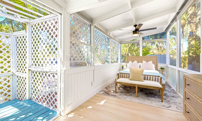 Siesta Key House | Siesta Zen – 2BR Steps to Siesta Key Beach & Village