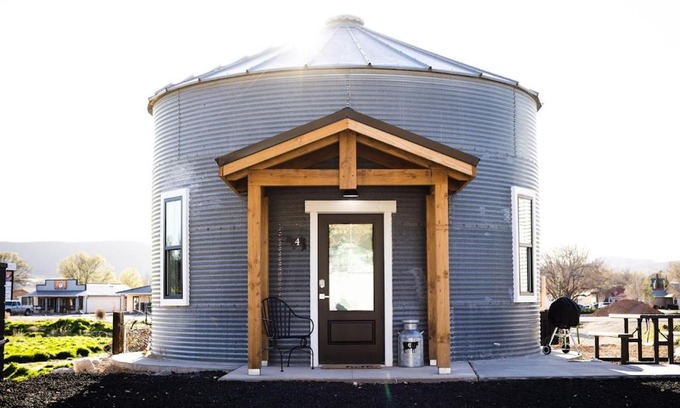 La Verkin House | Silo Suite 4- Near Zion National Park