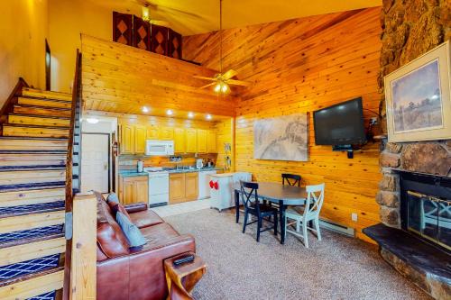 Granby Hotel | Silver Lodge B