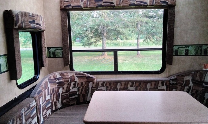 Algoma District Apartment | Simple and Quiet on the river