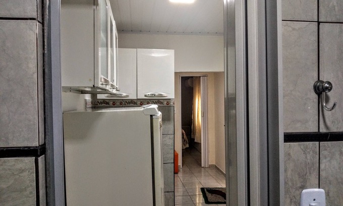 IBES House | Simple but well-furnished kitnet