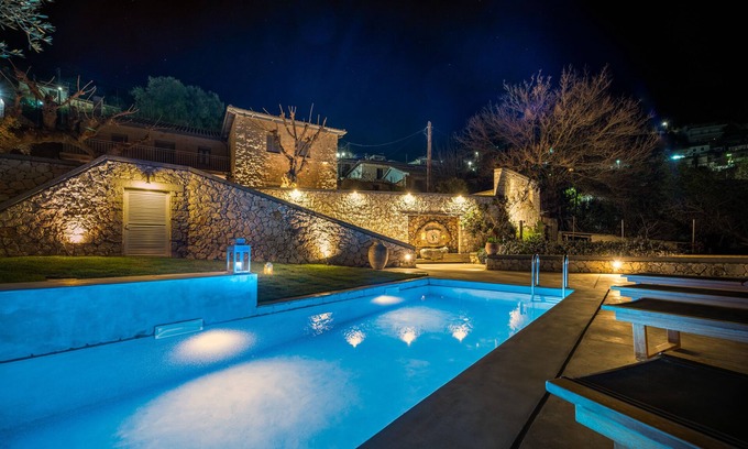 Drimonas Villa | Siora Tanto Villa, a combination of rustic charm and modern flair!