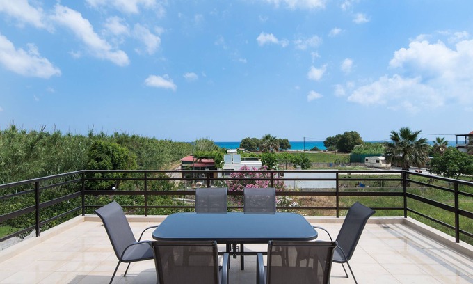 Kamisiana Cottage | Sirens House (Christianna Skandali & Antonis)