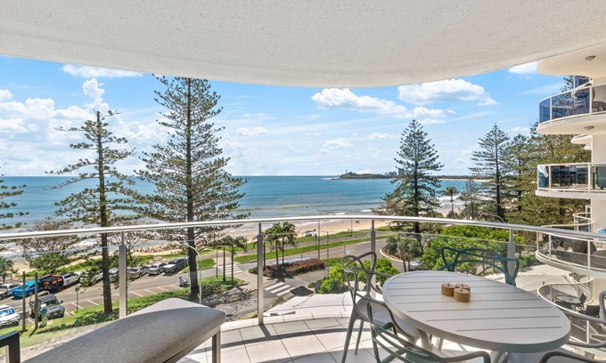Mooloolaba Apartment | Sirocco 508 by G1, Two Bedroom Beachfront Apartment in Sirocco Resort