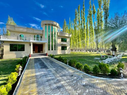 Skardu Hotel | Skardu Saraye Hotel & Resort