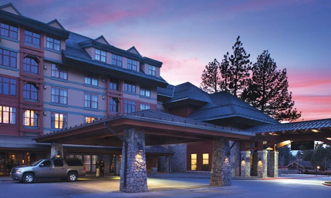Stateline Apartment | Ski! at Marriott's LakeTahoe Dec 28 to Jan 4.