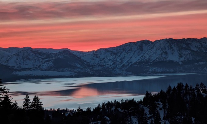 Upper Kingsbury Condo | Ski Bums hideout- The Eagle’s Nest with Fabulous Views of Lake Tahoe.Walk to Ski
